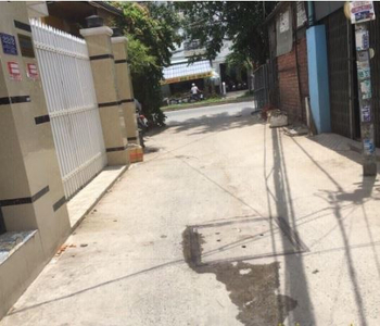 Đường trước nhà phố Quận 7 Nhà phố diện tích 60m2 thiết kế 1 trệt, 2 lầu sát bên KĐT Phú Mỹ Hưng.