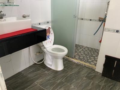 Căn hộ Phú Lợi 1, Quận 8 Căn hộ Chung cư Phú Lợi 1 tầng 11, cửa hướng Tây Bắc nội thất cơ bản.