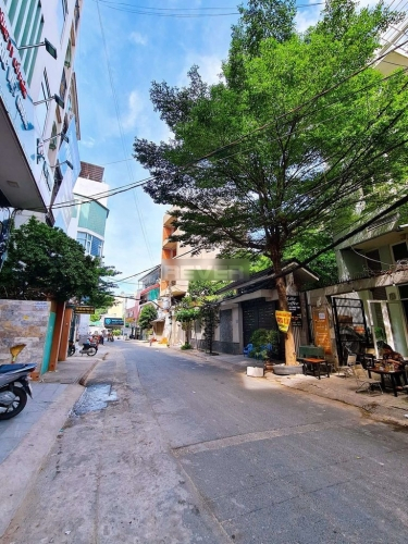 Đường trước mặt bằng kinh doanh Quận Tân Bình Mặt bằng kinh doanh diện tích 50m2, khu vực dân cư đông đúc.
