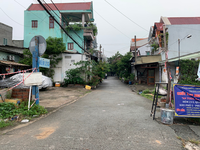 Đường trước đất nền Quận Thủ Đức Nhà phố cách Quốc Lộ 1K chỉ 20m, diện tích 90.76m2 vuông đẹp.