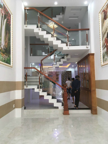 Nhà phố Quận Bình Tân Nhà phố diện tích 52m2 có sổ hồng riêng, ngay ngã tư Bốn Xã.