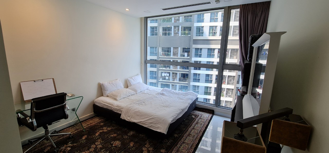 Căn hộ Vinhomes Central Park, Quận Bình Thạnh Căn hộ Vinhomes Central Park tầng 23 thiết kế hiện đại, view sông thoáng mát.