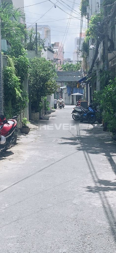 Đường trước nhà phố Quận Tân Bình Nhà phố thiết kế 1 trệt, 1 lầu đường Trường Chinh, khu dân cư sầm uất.