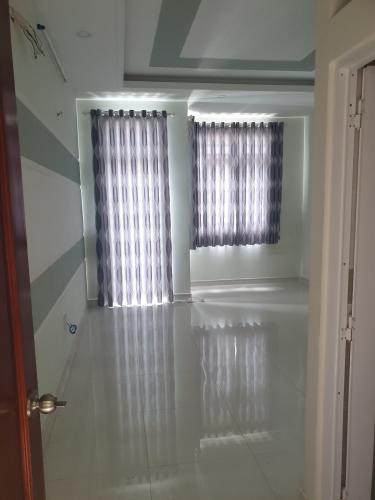 Không gian nhà phố Quận Thủ Đức Nhà phố đường nhựa rộng 8m không ngập nước, kết cấu 1 trệt 3 lầu.