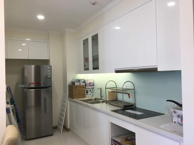 Căn Officetel Vinhomes Central Park, Quận Bình Thạnh Officetel Vinhomes Central Park tầng 12 có 1 phòng ngủ, đầy đủ nội thất.