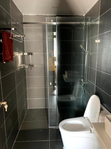 Phòng tắm căn hộ Sunrise Riverside, Huyện Nhà Bè Căn hộ Sunrise Riverside ban công hướng Đông, đầy đủ nội thất.