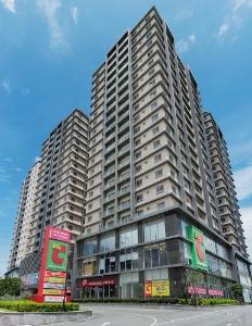 Cosmo City, Quận 7 Căn hộ Cosmo City đầy đủ nội thất, ban công hướng Đông Nam. 