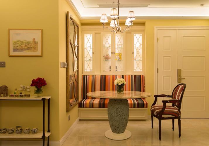 Bên trong căn hộ Vinhomes Golden River Căn hộ Vinhomes Golden River hướng Tây Nam, diện tích 61.4m²