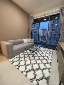 Căn hộ Q2 Thảo Điền, Quận 2 Căn hộ Q2 Thảo Điền tầng 21, đầy đủ nội thất và tiện ích.