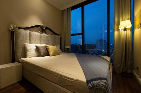 Phòng ngủ căn hộ Vinhomes Golden River Căn hộ Vinhomes Golden River hướng Tây Nam, diện tích 61.4m²