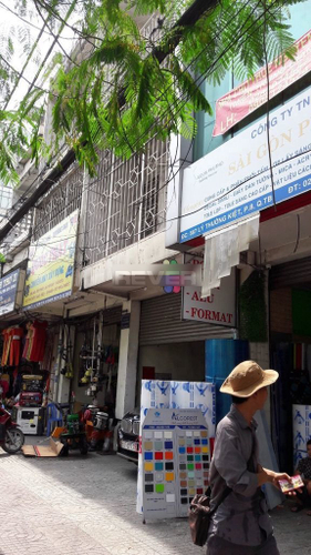 Mặt bằng kinh doanh Quận Tân Bình Mặt bằng kinh doanh diện tích 100m2, đối diện cổng bệnh viện.