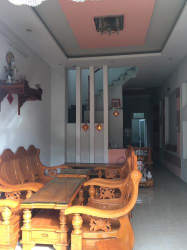 Phòng kháchNhà phố quận 9 Nhà mặt tiền hẻm Nguyễn Văn Tăng nội thất cơ bản, hẻm xe hơi.