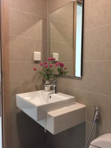 tiện ích căn hộ The Sun Avenue Căn hộ The Sun Avenue tầng thấp, view Landmark 81.