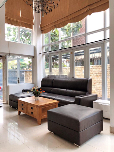 Biệt thự Quận 7 Biệt thự KDC Phú Mỹ diện tích 242m2 đầy đủ nội thất, kế bên trường học Canada.