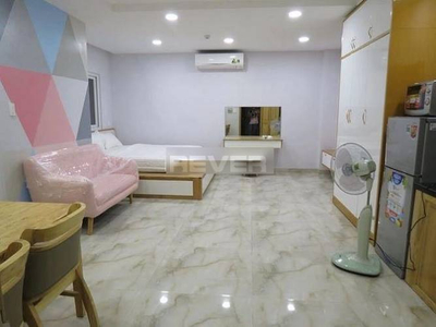 Căn hộ dịch vụ diện tích 40m2 đầy đủ nội thất, khu vực dân cư đông đúc.