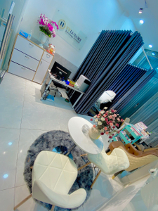 Nhà phố Quận Thủ Đức Nhà phố thiết kế 2 tầng đúc chắc chắn, cách chợ Thủ Đức chỉ 1km.