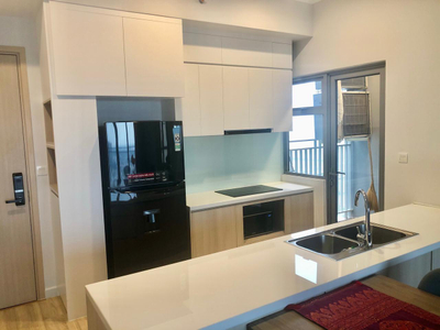 Căn hộ Palm Heights, Quận 2 Căn hộ tầng 34 Palm Heights có 3 phòng ngủ, đầy đủ nội thất.