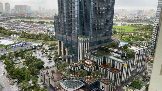 Căn hộ Vinhomes Central Park, Quận Bình Thạnh Căn hộ Vinhomes Central Park ban công rộng rãi, đầy đủ nội thất.