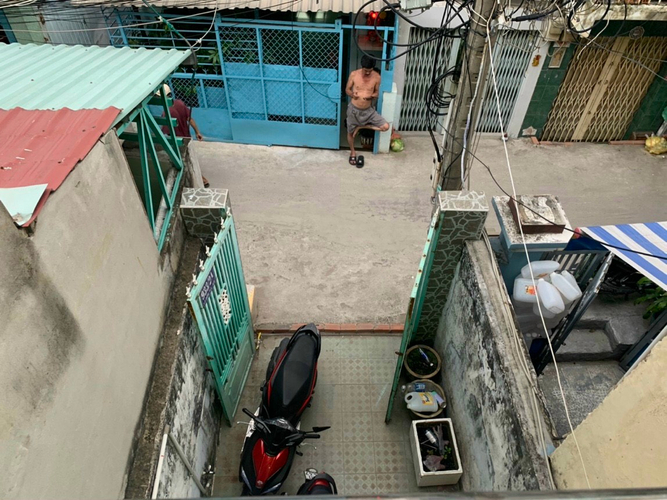 Nhà phố Quận 6 Nhà phố cửa hướng Đông Nam, diện tích 54.2m2 có sổ hồng riêng.
