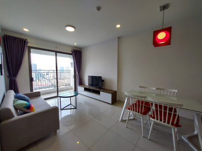 Căn hộ Saigon Royal, Quận 4 Căn hộ Saigon Royal tầng 15 thiết kế hiện đại, đầy đủ nội thất.