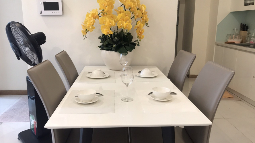 Căn hộ Vinhomes Central Park, Quận Bình Thạnh Căn hộ Vinhomes Central Park tầng 12A thiết kế kỹ lưỡng, có 1 phòng ngủ.