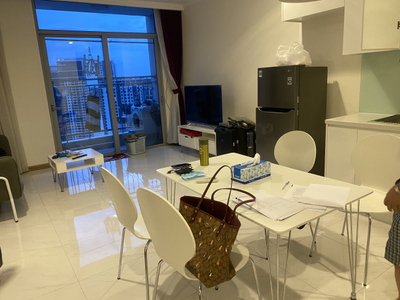  Căn hộ có 1 phòng ngủ Vinhomes Central Park tầng 38, đầy đủ nội thất.