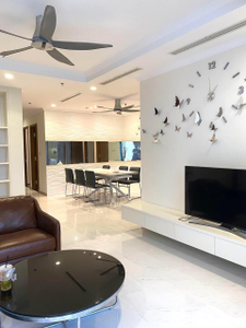 Căn hộ Vinhomes Central Park, Quận Bình Thạnh Căn hộ tầng 30 Vinhomes Central Park thiết kế hiện đại, đầy đủ nội thất.