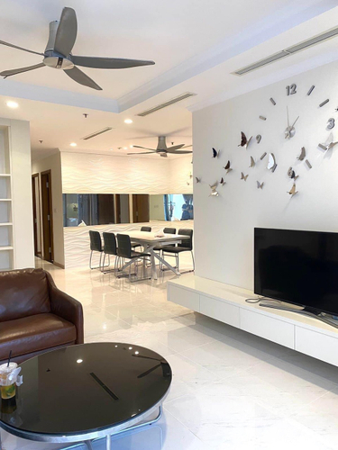 Căn hộ Vinhomes Central Park, Quận Bình Thạnh Căn hộ tầng 30 Vinhomes Central Park thiết kế hiện đại, đầy đủ nội thất.