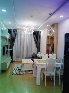 phòng khách Căn hộ Saigon Mia Bình Chánh Căn hộ tháp Central, Saigon Mia - có sân vườn, nội thất đầy đủ