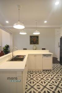 Căn hộ Duplex Vista Verde, quận 2 Duplex Vista Verde căn góc hương Đông Nam, nội thất nhập khẩu 5 sao