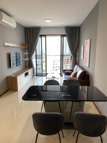 Phòng ăn One Verandah Quận 2 Căn hộ One Verandah view thành phố, nội thất tiện nghi.
