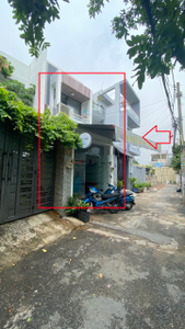 Mặt tiền nhà phố Quận Thủ Đức Nhà phố thiết kế 2 tầng đúc chắc chắn, cách chợ Thủ Đức chỉ 1km.