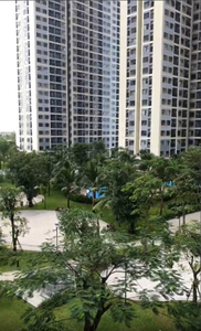 Tiện ích Vinhomes Grand Park, Quận 9 Căn hộ Vinhomes Grand Park tầng 4 đầy đủ nội thất, cửa hướng Đông Bắc.