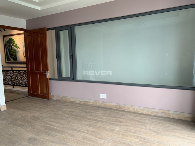 Nhà phố Quận Tân Bình Nhà phố thiết kế 1 trệt, 5 lầu và sân thượng kiên cố, khu dân cư sầm uất.