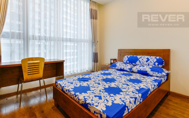 Phòng ngủ 2 Căn hộ Vinhomes Central Park tầng 14 có 2 phòng ngủ, đầy đủ nội thất.