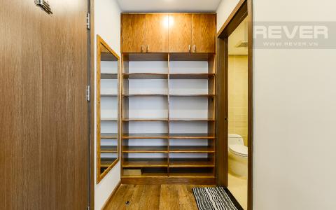 Khu căn hộ Căn hộ Vinhomes Central Park tầng 14 có 2 phòng ngủ, đầy đủ nội thất.