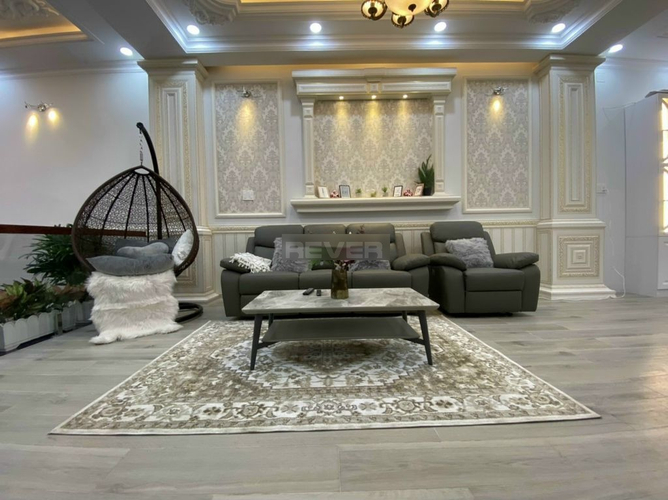 Biệt thự Huyện Nhà Bè Biệt thự tân cổ điển thiết kế 3 tầng và sân thượng kiên cố, đầy đủ nội thất.