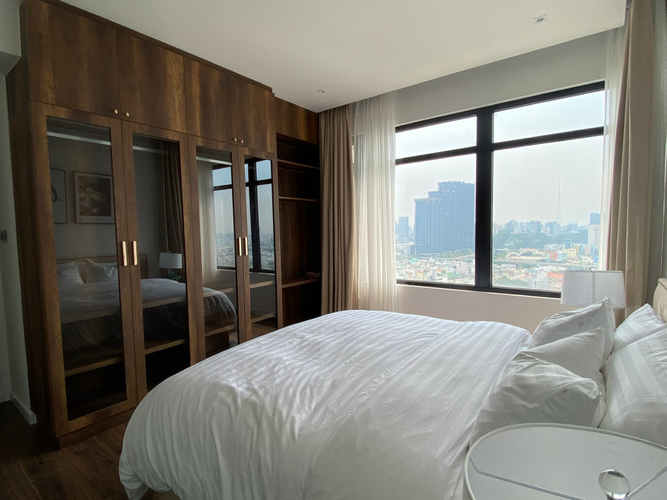 Căn hộ Saigon Pearl, Quận Bình Thạnh Căn hộ Saigon Pearl tầng 19 có 4 phòng ngủ, đầy đủ nội thất.