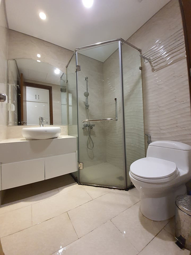 Căn hộ Vinhomes Central Park, Quận Bình Thạnh Căn hộ VInhomes Central Park tầng 15 view nội khu, đầy đủ nội thất.