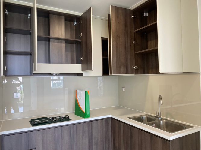 Căn hộ Q7 Boulevard, Quận 7 Căn hộ Q7 Boulevard tầng 13 view thành phố thoáng mát, nội thất cơ bản.