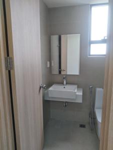 Bên trong căn hộ THE SUN AVENUE Căn hộ The Sun Avenue 1 phòng ngủ thuộc tầng trung, diện tích 51.2m2