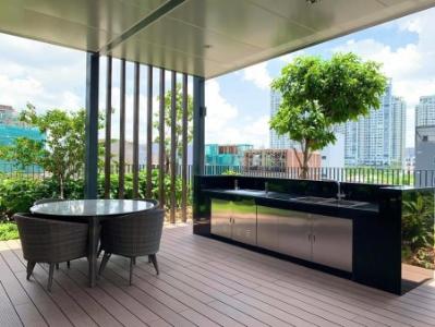 View nội khu One Verandah Quận 2 Căn hộ One Verandah đầy đủ nội thất, view sông và thành phố.