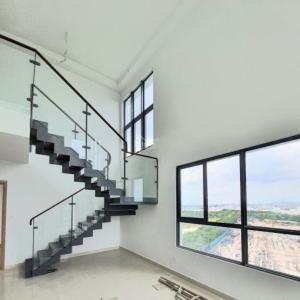 Không gian căn hộ Celadon City Căn hộ Duplex Celadon City tầng cao, ban công hướng Bắc.