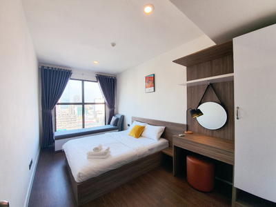 Căn hộ Saigon Royal, Quận 4 Căn hộ Saigon Royal tầng 15 thiết kế hiện đại, đầy đủ nội thất.