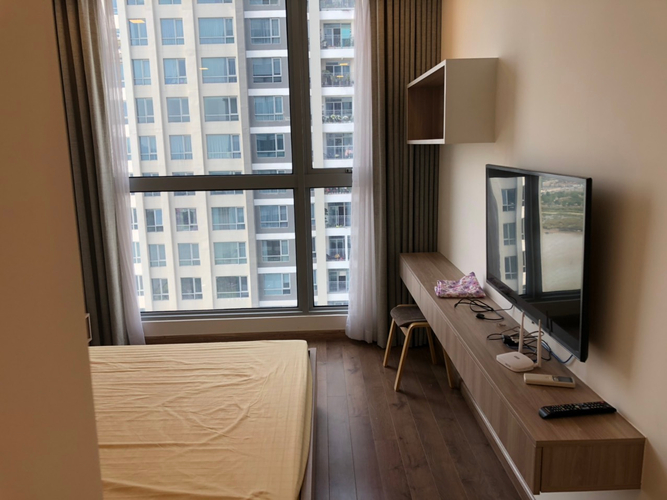 Căn hộ Vinhomes Central Park, Quận Bình Thạnh Căn hộ Vinhomes Central Park tầng 31 diện tích 116m2, đầy đủ nội thất.