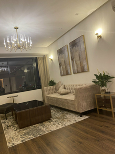 Căn hộ Saigon Pearl, Quận Bình Thạnh Căn hộ Saigon Pearl tầng 19 có 4 phòng ngủ, đầy đủ nội thất.