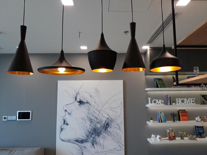 Căn hộ vinhomes Golden River , Quận 1 Căn hộ có 2 phòng ngủ Vinhomes Golden River tầng 21, view sông thoáng mát.