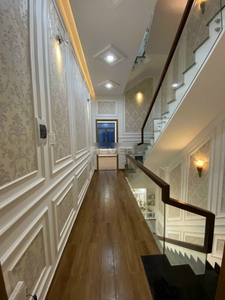 Biệt thự Huyện Nhà Bè Biệt thự tân cổ điển thiết kế 3 tầng và sân thượng kiên cố, đầy đủ nội thất.