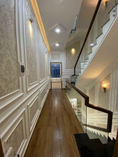 Biệt thự Huyện Nhà Bè Biệt thự tân cổ điển thiết kế 3 tầng và sân thượng kiên cố, đầy đủ nội thất.