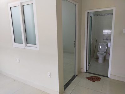 Nhà phố Quận 9 Nhà phố thiết kế 1 trệt, 1 lầu cửa hướng Đông Bắc có 2 mặt hẻm trước sau.